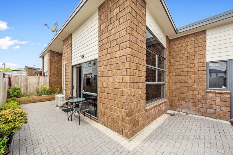 14A May Street, Hamilton East, Hamilton - Carousel 2