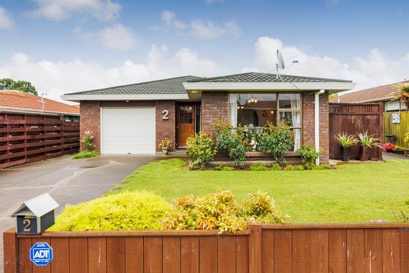 2 Huhana Court, Hokowhitu, Palmerston North - Carousel 1