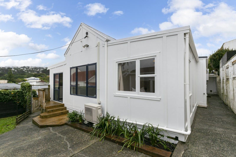 185 Rintoul Street, Berhampore, Wellington - Carousel 2