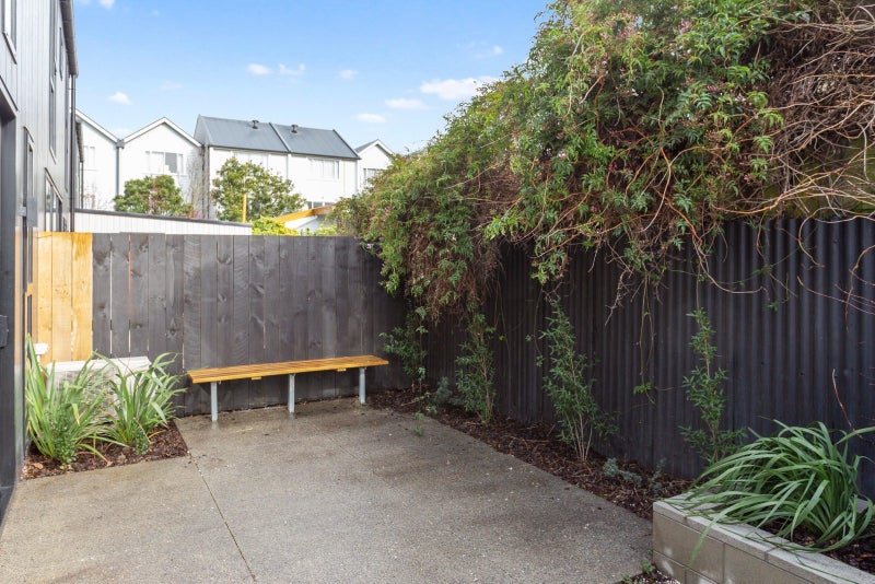 2/42 Dickens Street, Addington, Christchurch - Carousel 10