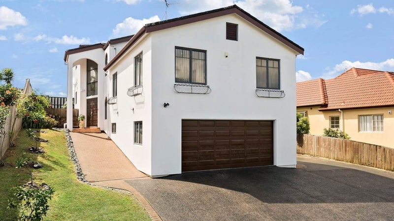 28 Saint Clair Place, Browns Bay, North Shore City - Carousel 1