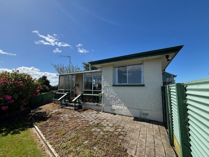 9 Nevis Crescent, Grasmere, Invercargill - Carousel 1