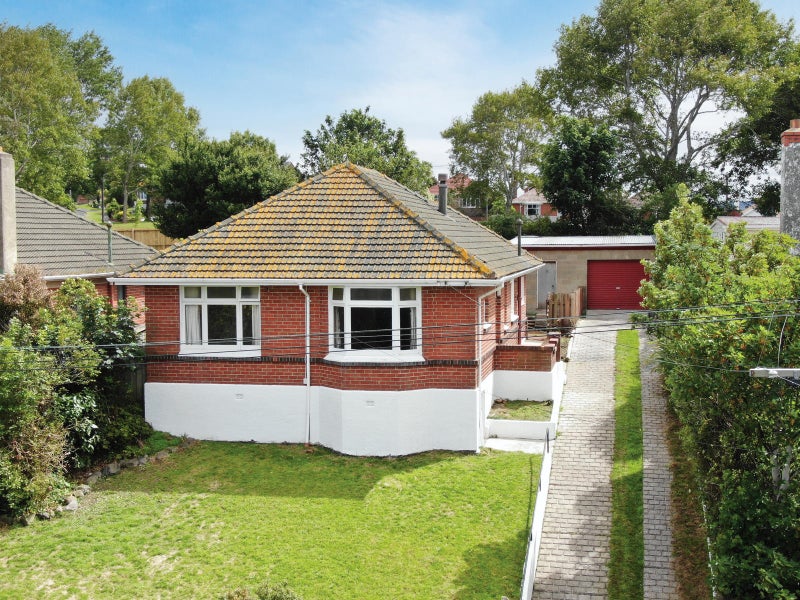 136 Forfar Street, Clyde Hill, Dunedin - Carousel 1