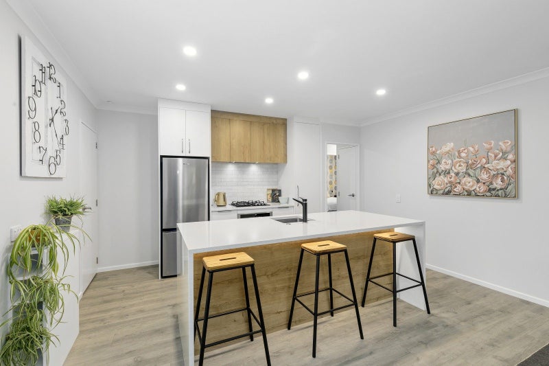 31A Forest Road, Pinehaven, Upper Hutt - Carousel 2