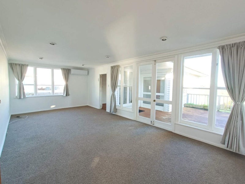 49 Ruawai Road, Mount Wellington, Auckland - Carousel 2