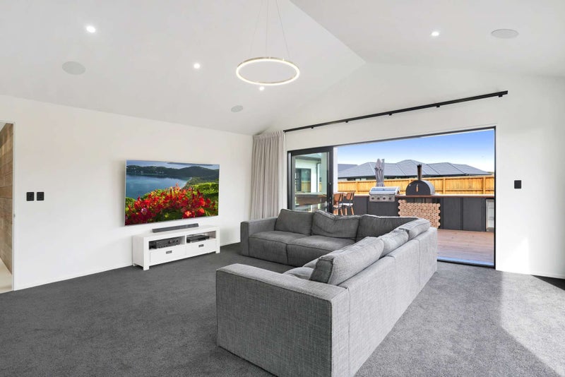 3 Hunter Lane, Amberley, Amberley - Carousel 2