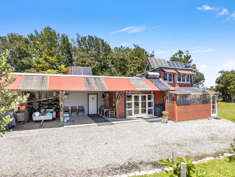 274 Tanglefern Row, Virgin Flat, Westport - Carousel 1