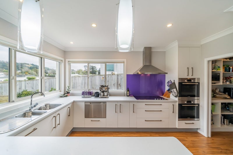 21 Flotilla Place, Whitby, Porirua - Carousel 2