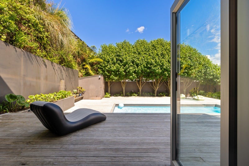 21A Birdwood Avenue, Moturoa, New Plymouth - Carousel 2