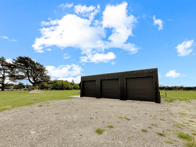 84 Massey Road, Highbank - Carousel 15