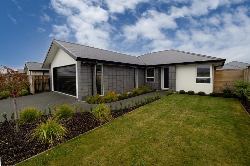 22 Strowan Avenue, Elgin, Ashburton - Carousel 2