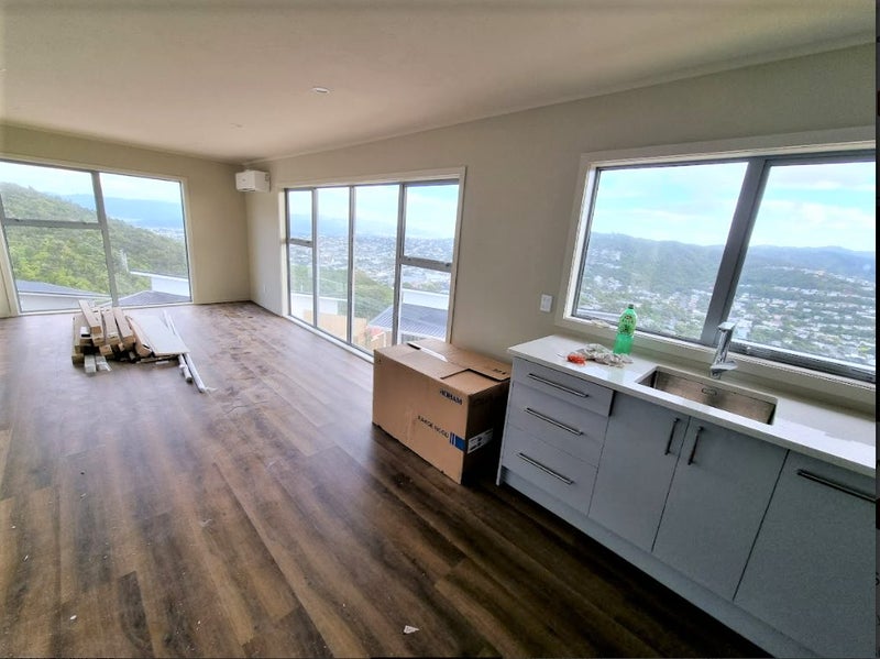 18 Cathie Place, Karori, Wellington - Carousel 2