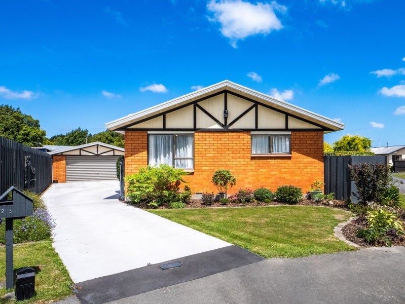 25 Heaphy Place, Casebrook, Christchurch - Carousel 2