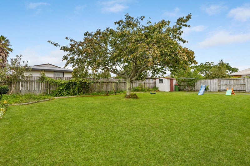 10 Aldershot Place, Nawton, Hamilton - Carousel 2