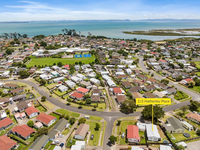 2/2 Hatherley Place, Clendon Park, Auckland - Carousel 21