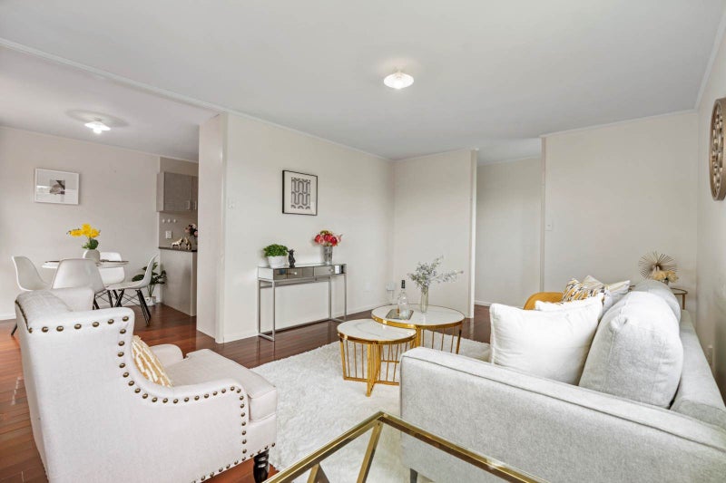 2/141 Canal Road, Avondale, Auckland - Carousel 2