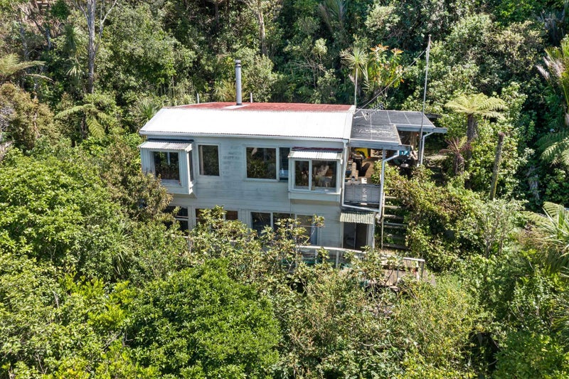 10 Cochrane Avenue, Arkles Bay, Whangaparaoa - Carousel 2