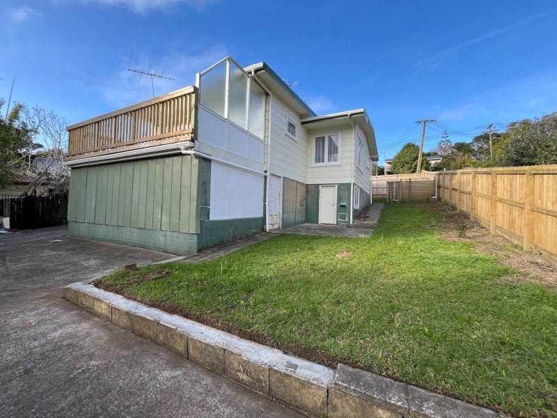 44 Hammond Avenue, Hatfields Beach, Orewa - Carousel 1