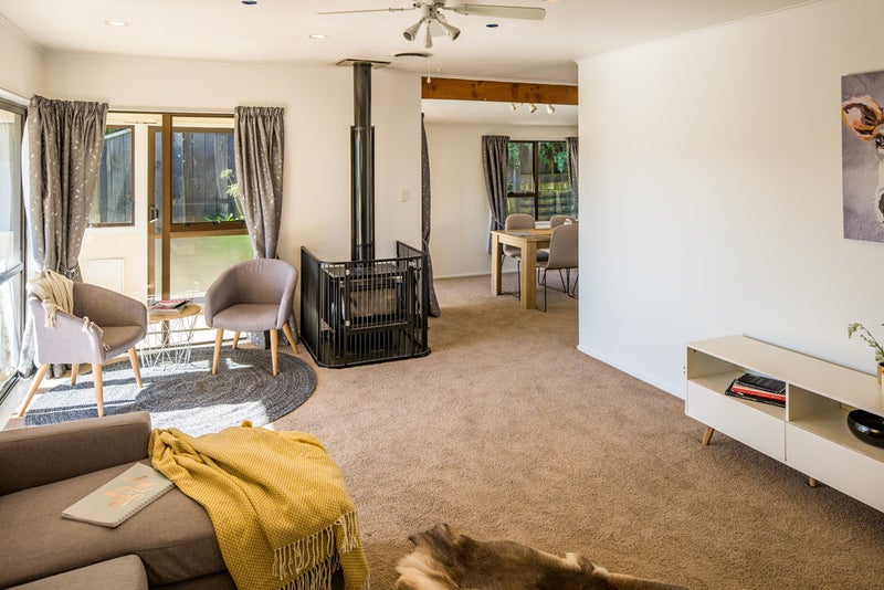 4 Caroni Way, Grenada Village, Wellington - Carousel 2