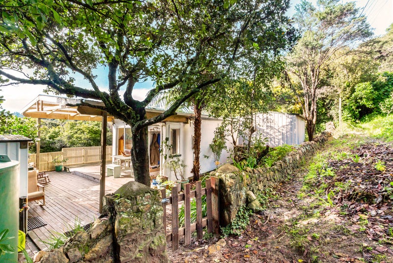 28 Scotts Terrace, Onetangi, Waiheke Island - Carousel 2