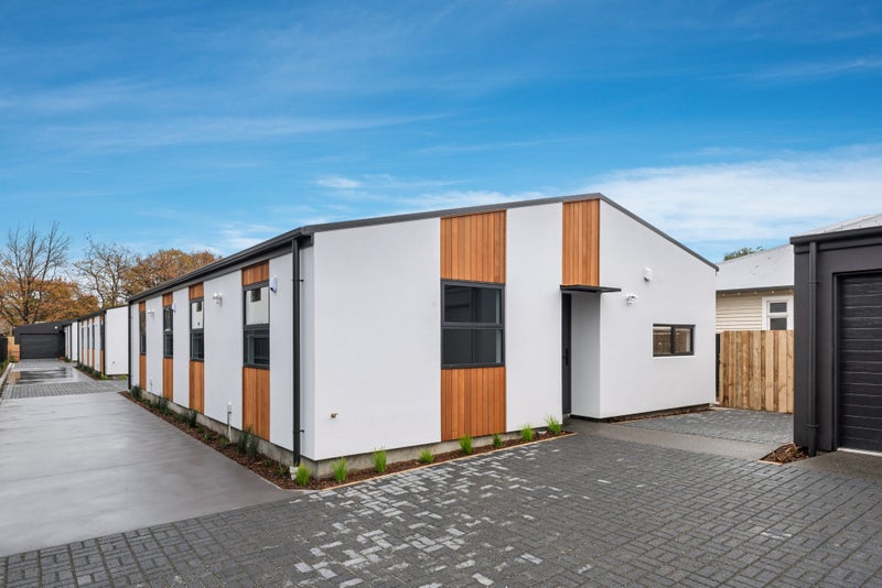 2/10 Tabart Street, Woolston, Christchurch - Carousel 2