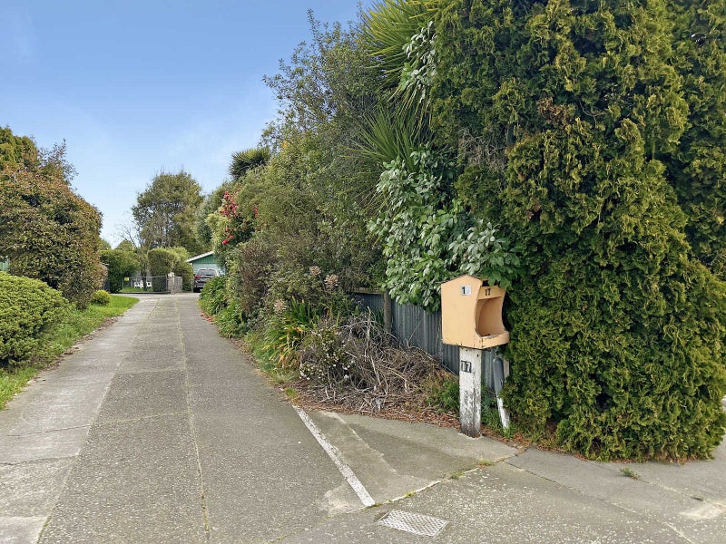 17 Fairmile Place, Russley, Christchurch - Carousel 20