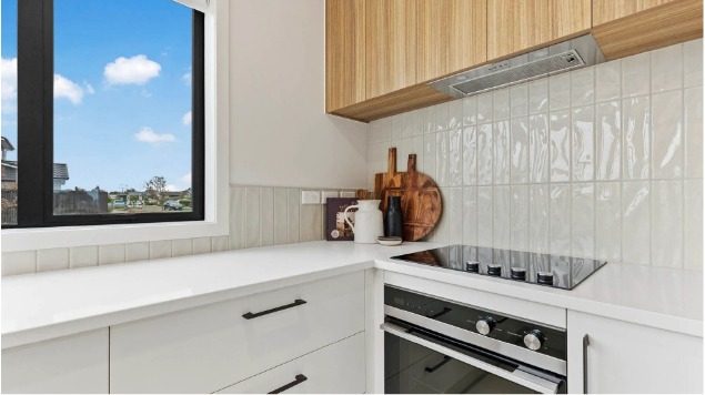 45 Rorotu Avenue, Karaka, Papakura - Carousel 2