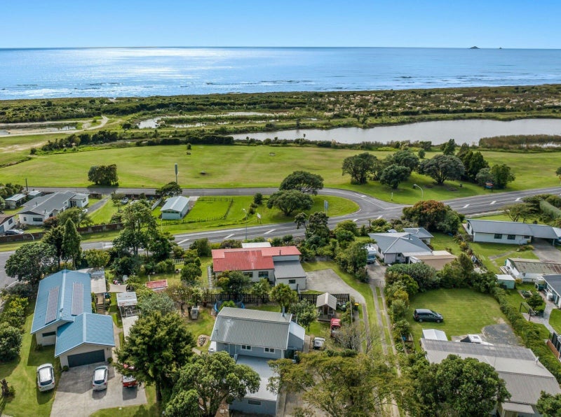 84B Pakeha Street, Matata, Whakatane - Carousel 32