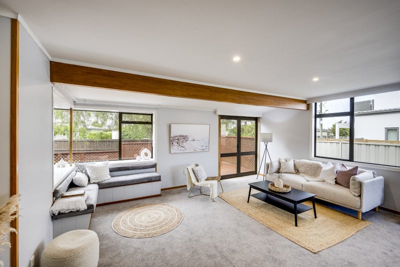 2 Cornwall Road, Taradale, Napier - Carousel 2