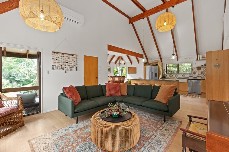 39 Vicarage Road, Puketapu - Carousel 1