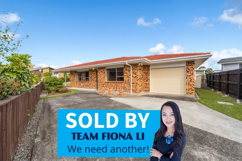 2/9 Annette Avenue, Te Atatu South, Auckland - Carousel 1