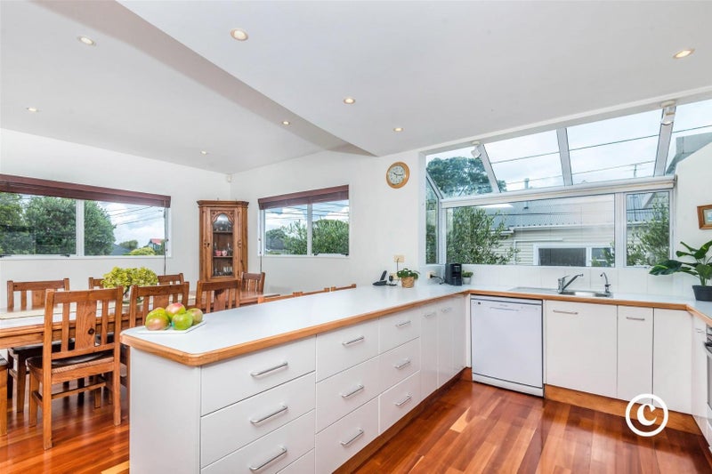 32A Izard Road, Khandallah, Wellington - Carousel 1