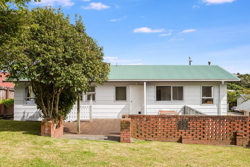 40 Omapere Street, Whitby, Porirua - Carousel 19