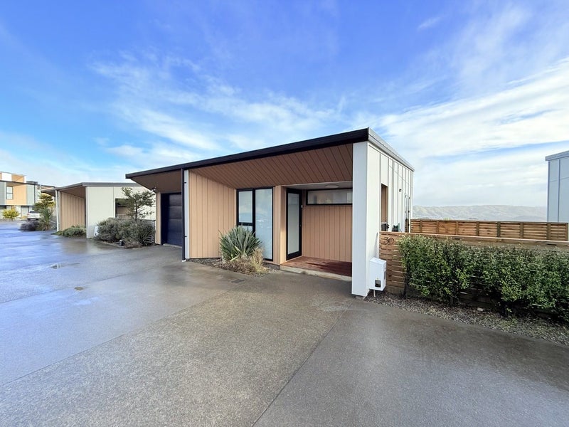 30 Red Beech Avenue, Woodridge, Wellington - Carousel 1