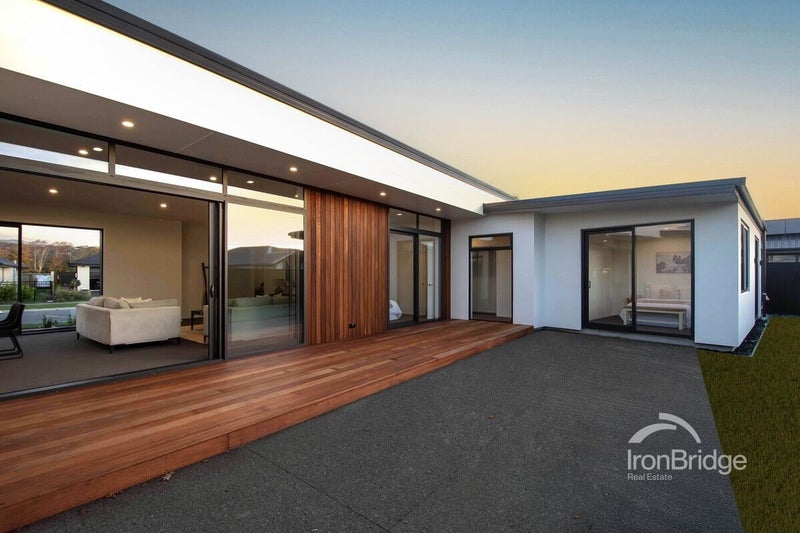 8 Glendore Drive, Halswell, Christchurch - Carousel 1