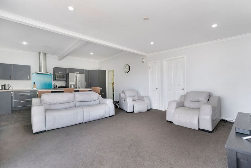 58B Woodglen Road, Glen Eden, Auckland - Carousel 2