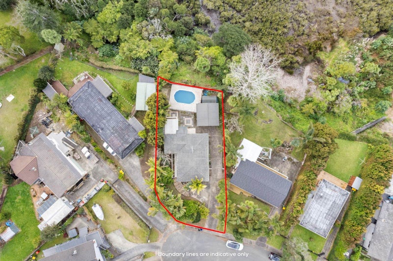 35 Pipitea Place, Massey, Auckland - Carousel 1