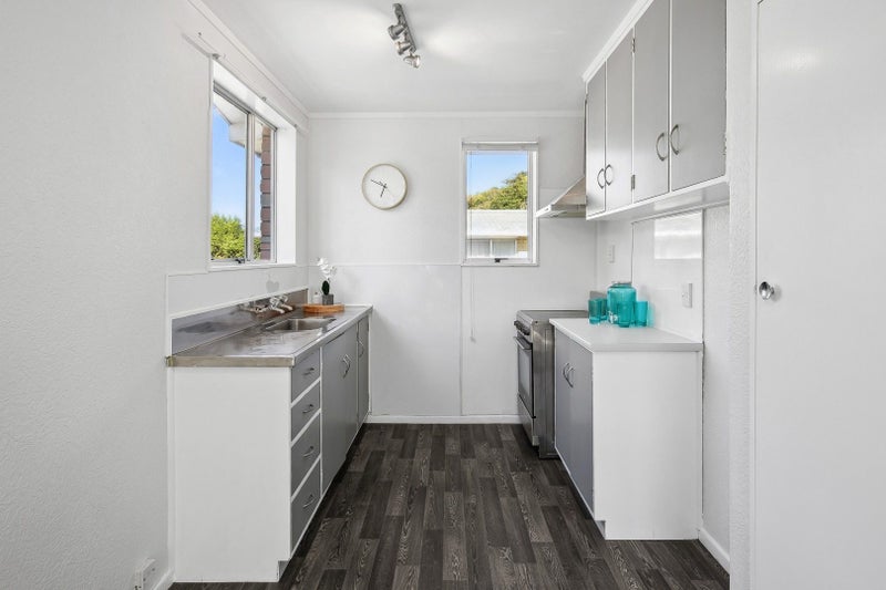 183C Newlands Road, Newlands, Wellington - Carousel 2