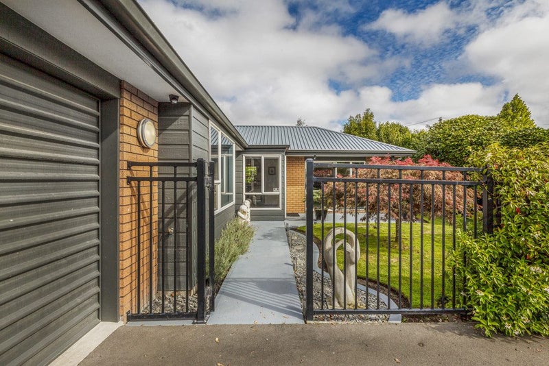 2/82 Quinns Road, Shirley, Christchurch - Carousel 24