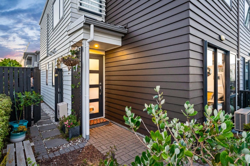 9 Fuselage Road, Hobsonville, Auckland - Carousel 2