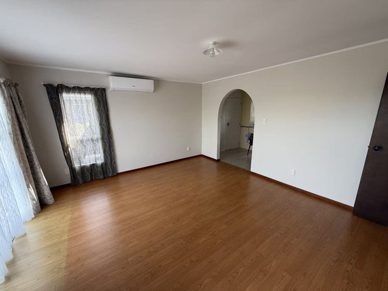 2/3 Hedge Row, Sunnyhills, Auckland - Carousel 2