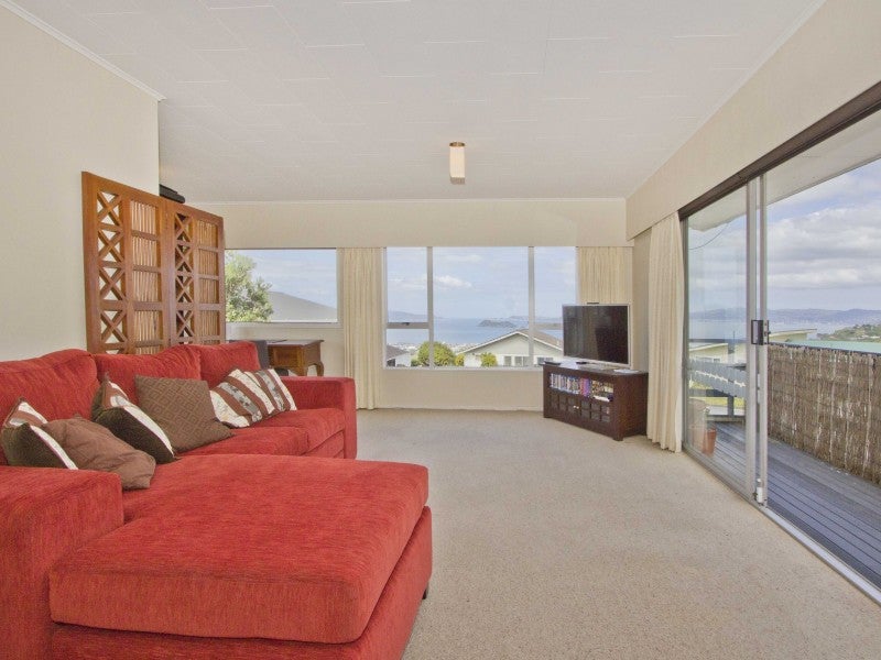 63 Mulberry Street, Maungaraki, Lower Hutt - Carousel 2