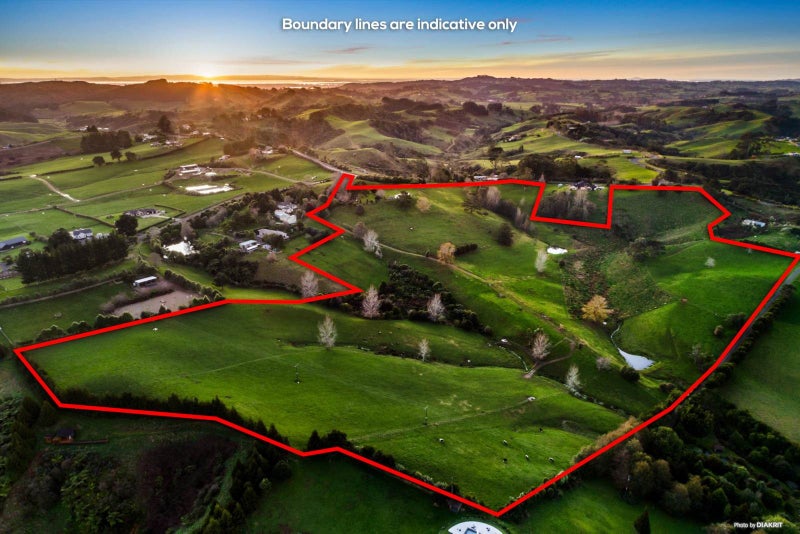 700 Paparata Road, Bombay - Carousel 1