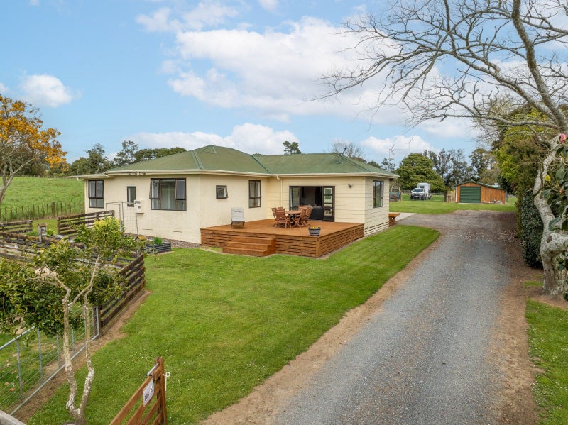 926 State Highway 5, Tirau - Carousel 1