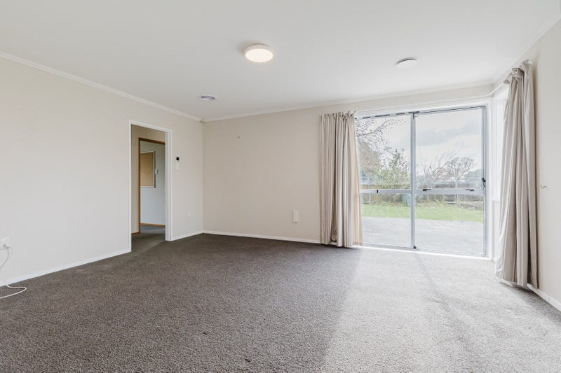 5 Panako Place, Awapuni, Palmerston North - Carousel 2