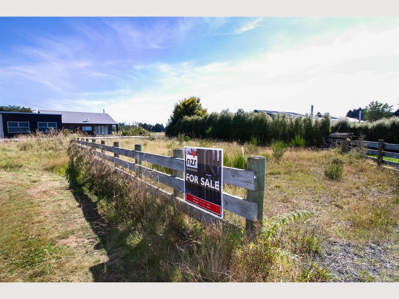 5 Magnolia Way, Ohakune - Carousel 6