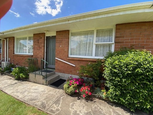 2/8 Fraser Road, Papatoetoe, Auckland - Carousel 2