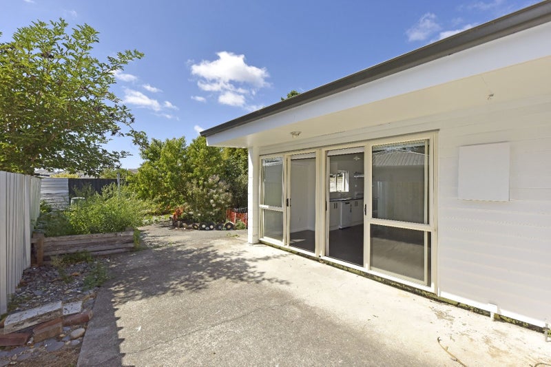 4 Aldgate Street, Redwood, Christchurch - Carousel 2