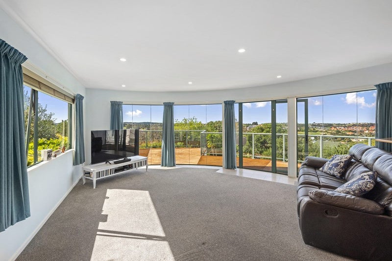 5 Castaway Place, Gulf Harbour, Whangaparaoa - Carousel 2