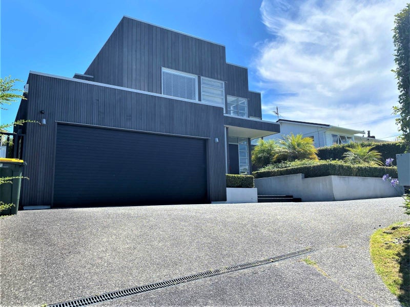 15 Jellicoe Road, Murrays Bay, Auckland - Carousel 1